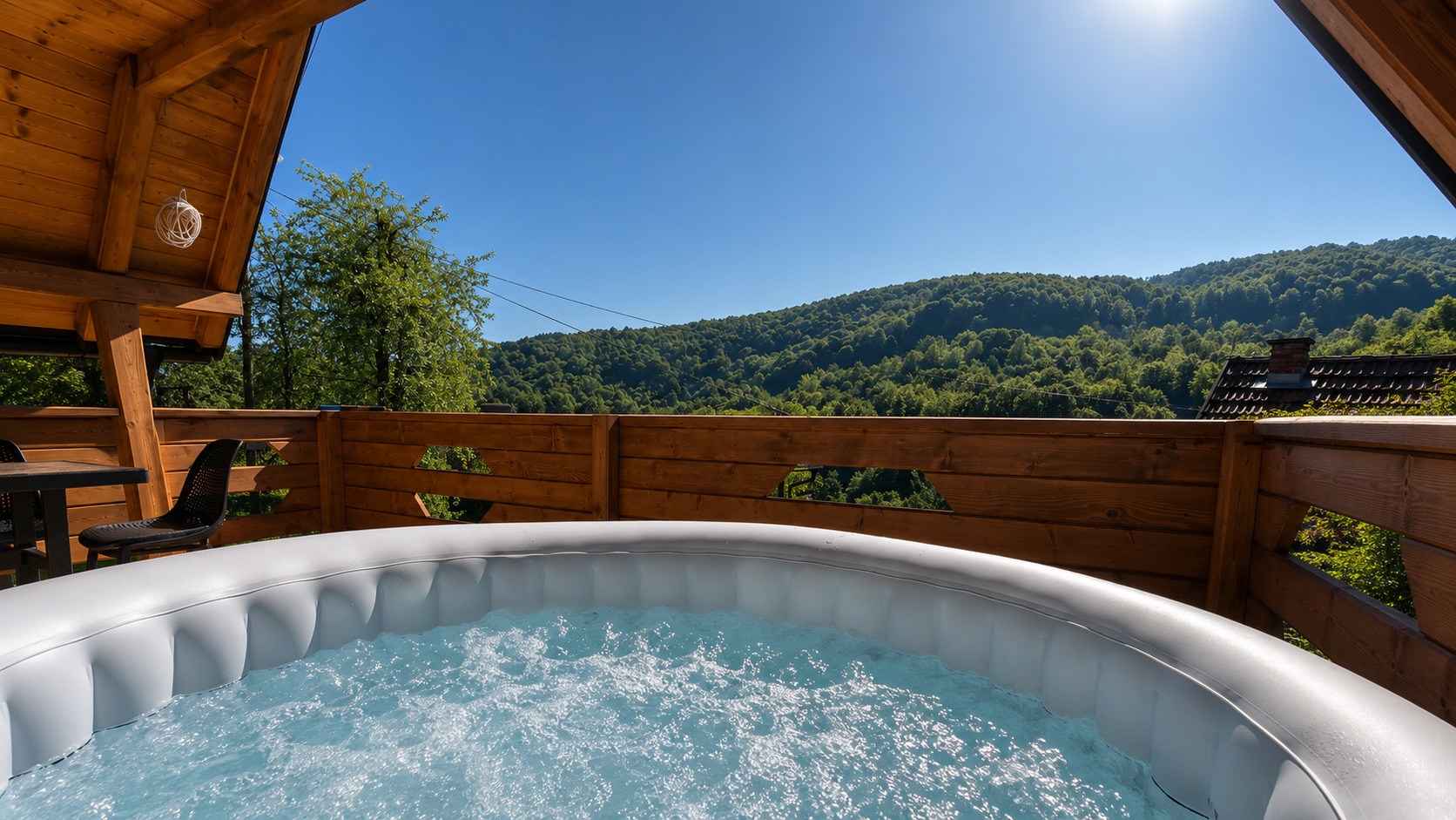 Vikendica BL — jacuzzi sa pogledom